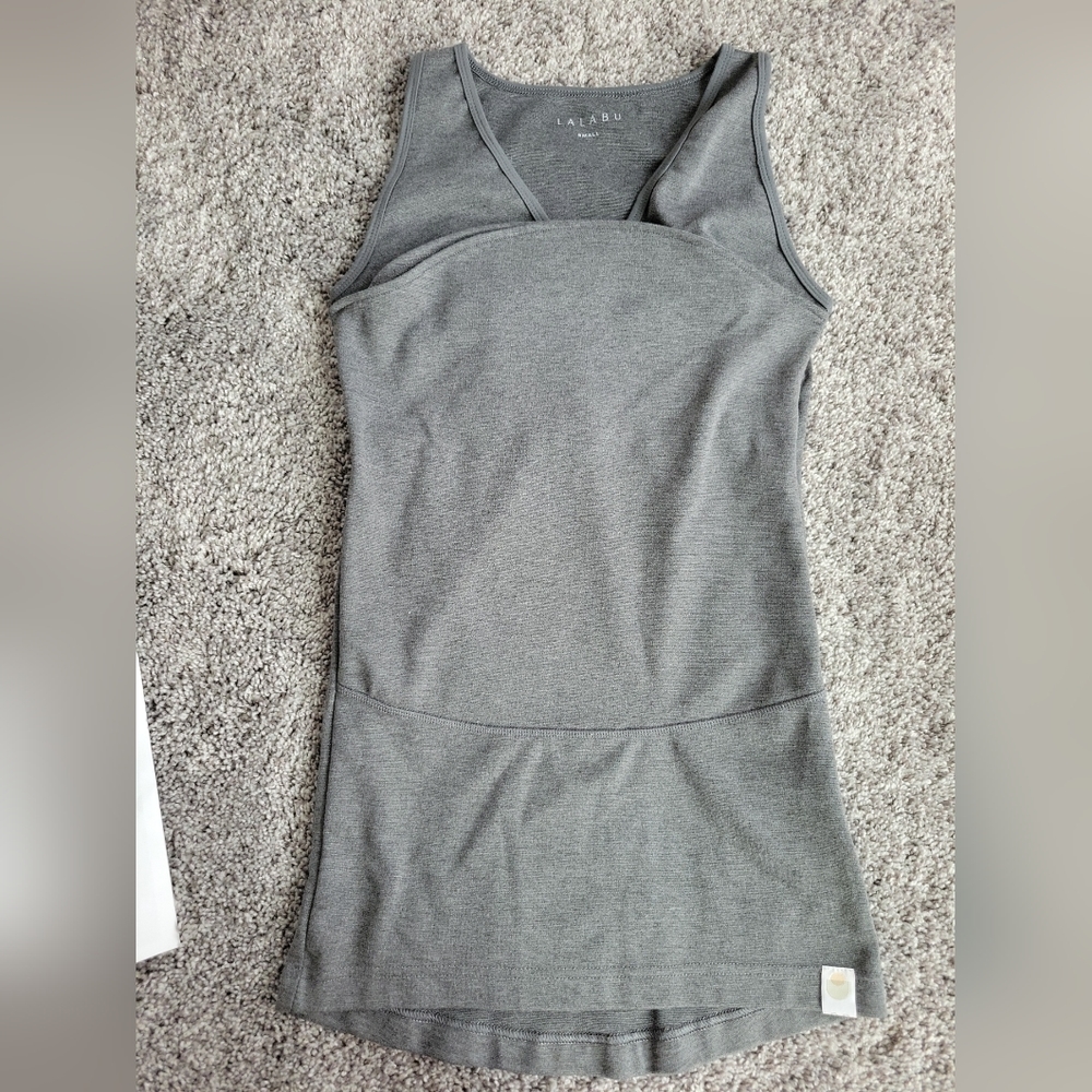 Lalabu Soothe Baby Wearing Tank Top Gray